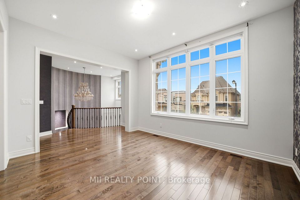 135 Abner Miles Drive, Vaughan, ON L6A 4X4 7
