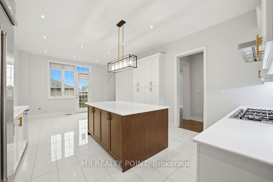135 Abner Miles Drive, Vaughan, ON L6A 4X4 10