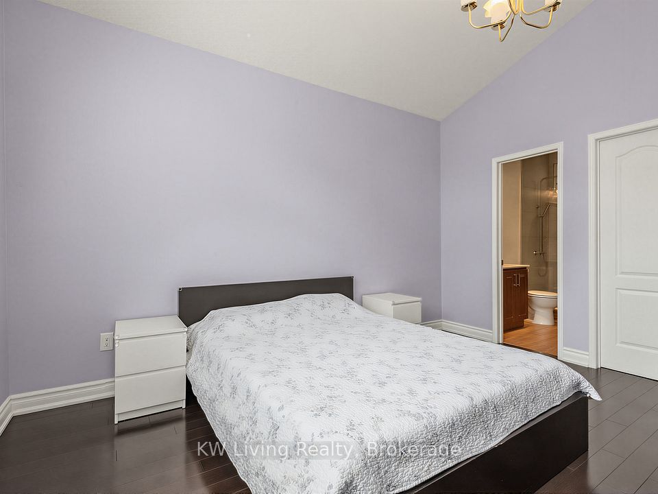 21 Cliveden Place, Markham, ON L6C 2S4 20