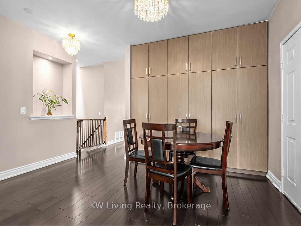 21 Cliveden Place, Markham, ON L6C 2S4 10