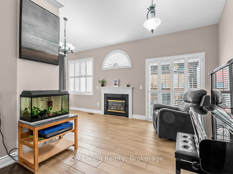 21 Cliveden Place, Markham, ON L6C 2S4 11