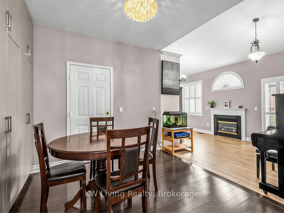 21 Cliveden Place, Markham, ON L6C 2S4 9