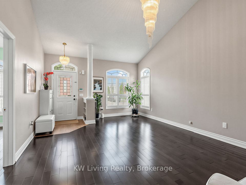 21 Cliveden Place, Markham, ON L6C 2S4 7