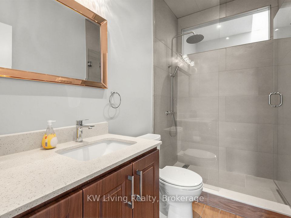 21 Cliveden Place, Markham, ON L6C 2S4 21