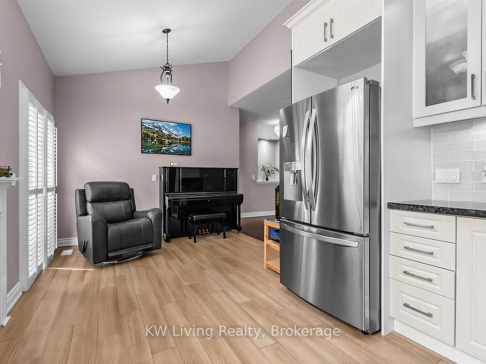 21 Cliveden Place, Markham, ON L6C 2S4 15