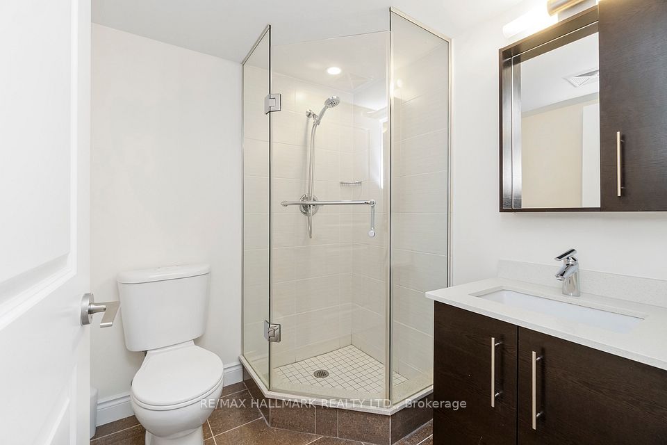 253 South Park Road 308, Markham, ON L3T 0B4 18