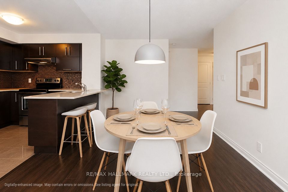253 South Park Road 308, Markham, ON L3T 0B4 3