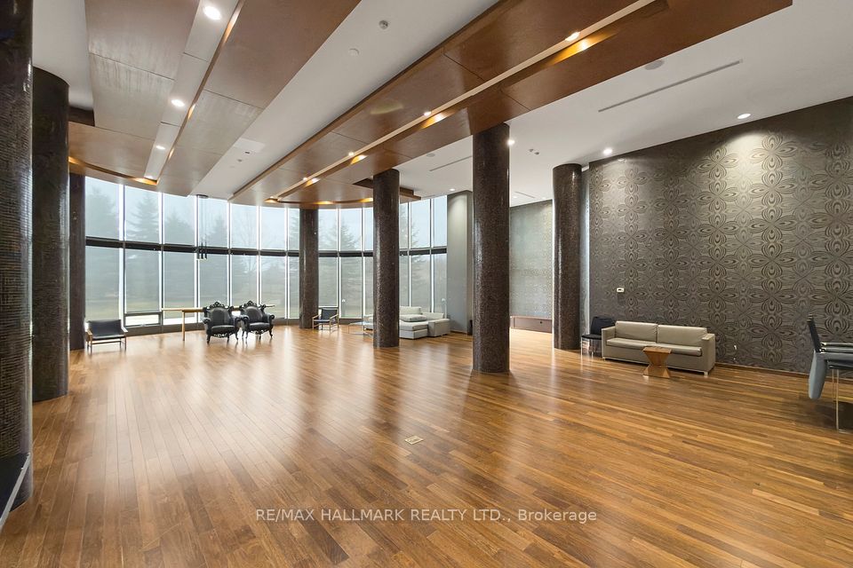 253 South Park Road 308, Markham, ON L3T 0B4 24