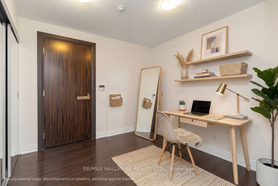 253 South Park Road 308, Markham, ON L3T 0B4 5