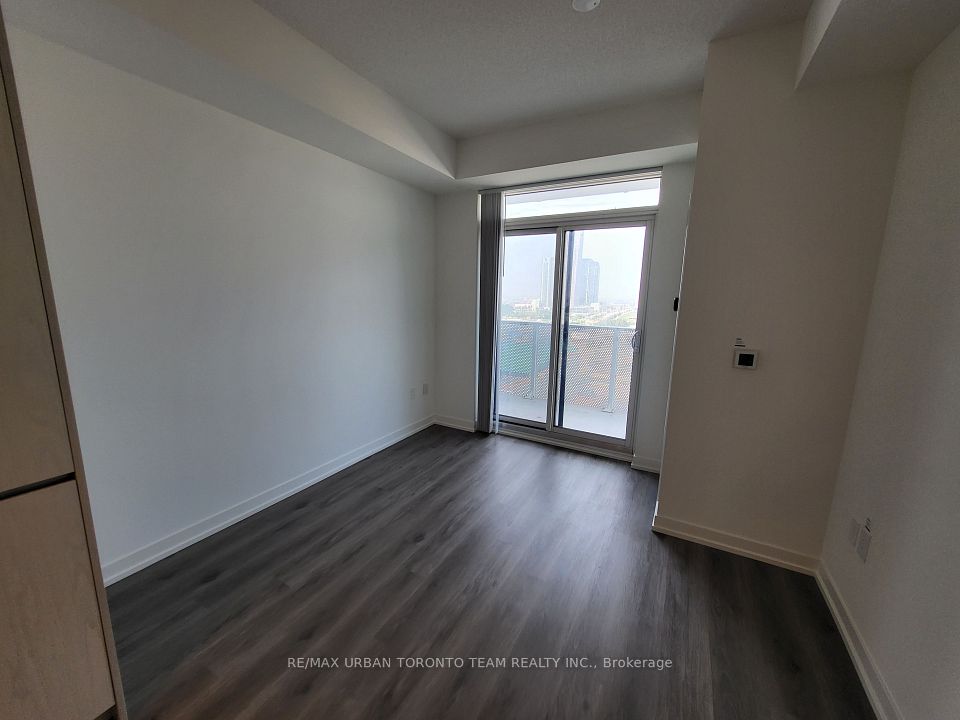 28 Interchange Way 1609, Vaughan, ON L4K 0P8 6