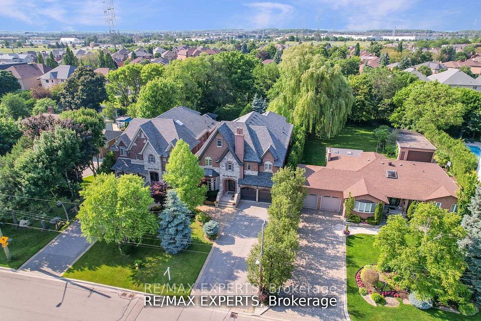 188 King High Drive, Vaughan, ON L4J 3N5 3