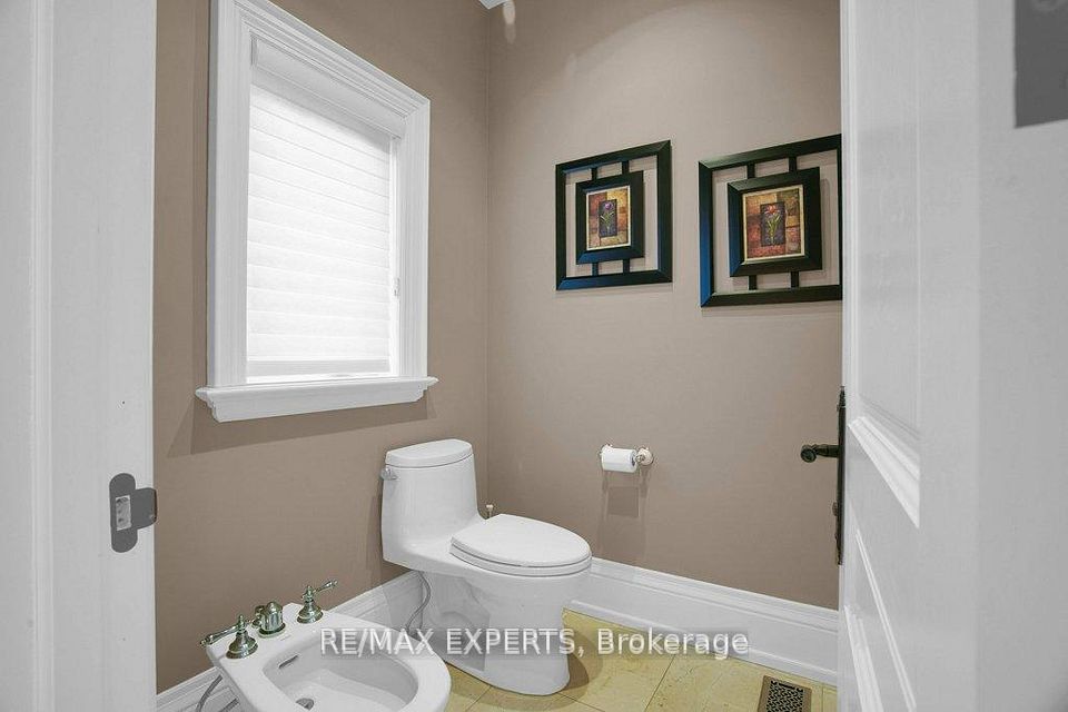 188 King High Drive, Vaughan, ON L4J 3N5 21