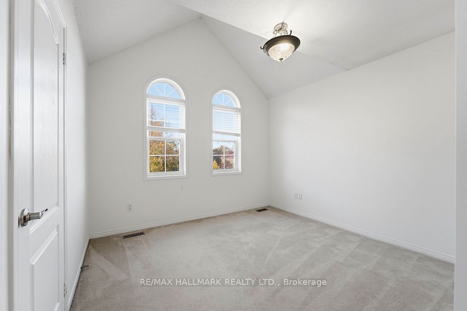 130 Old Colony Road, Richmond Hill, ON L4E 3V1 22