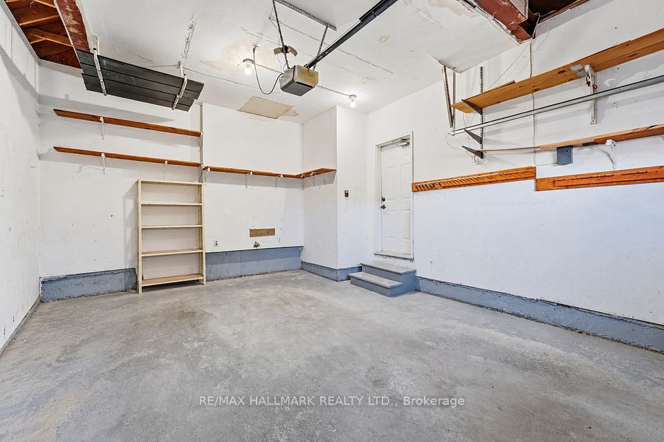 130 Old Colony Road, Richmond Hill, ON L4E 3V1 24