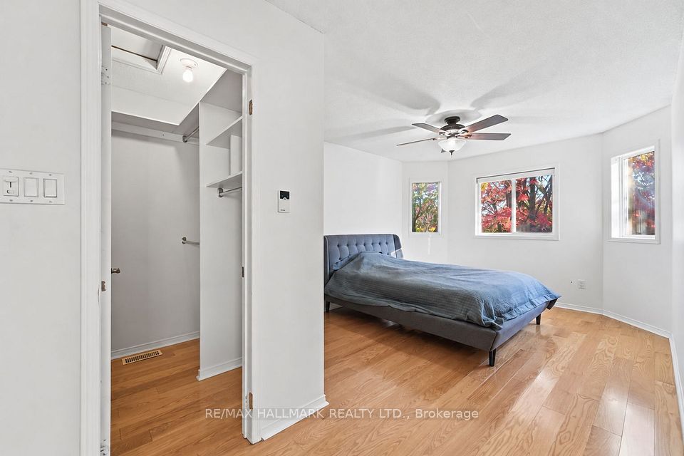 130 Old Colony Road, Richmond Hill, ON L4E 3V1 18