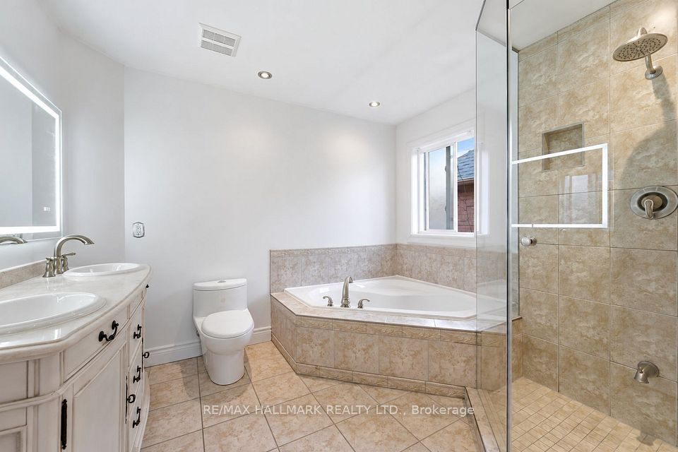 130 Old Colony Road, Richmond Hill, ON L4E 3V1 20