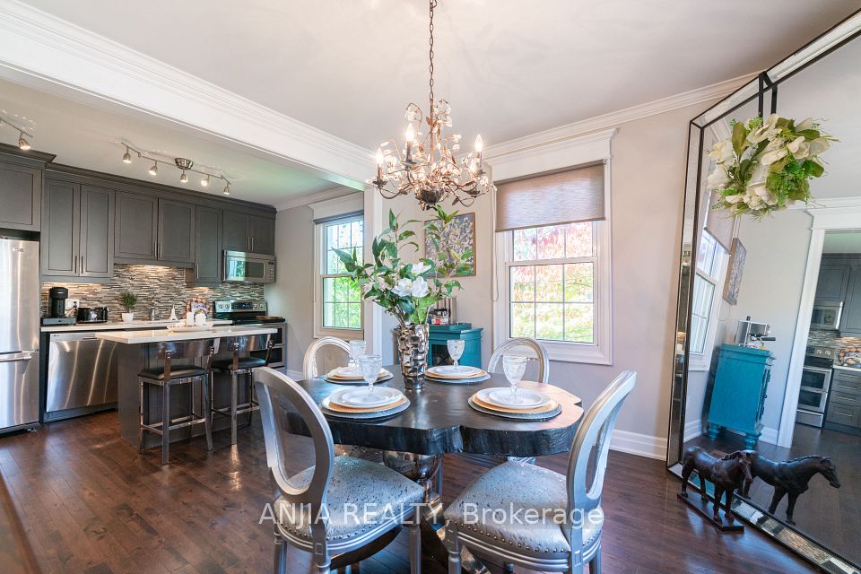 49 Church Street, Markham, ON L3P 2M1 12