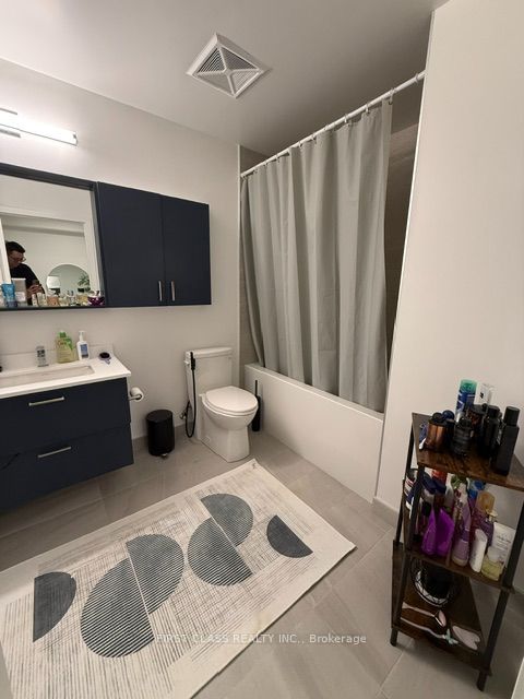 50 UPPER MALL Way 2604, Vaughan, ON L4J 0L8 7