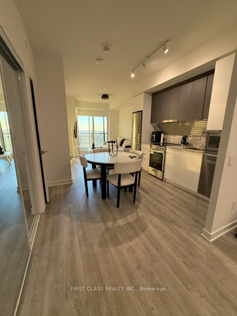 50 UPPER MALL Way 2604, Vaughan, ON L4J 0L8 3