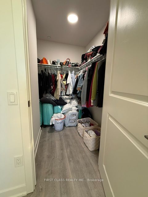 50 UPPER MALL Way 2604, Vaughan, ON L4J 0L8 12