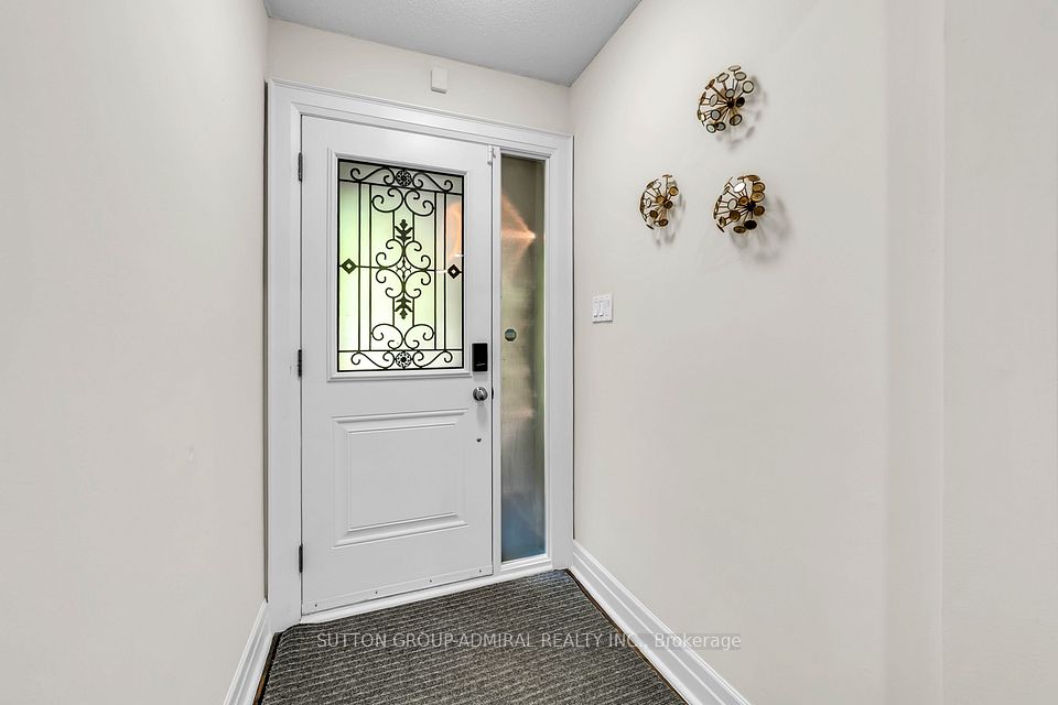 37 Gretman Crescent, Markham, ON L3T 5L9 4