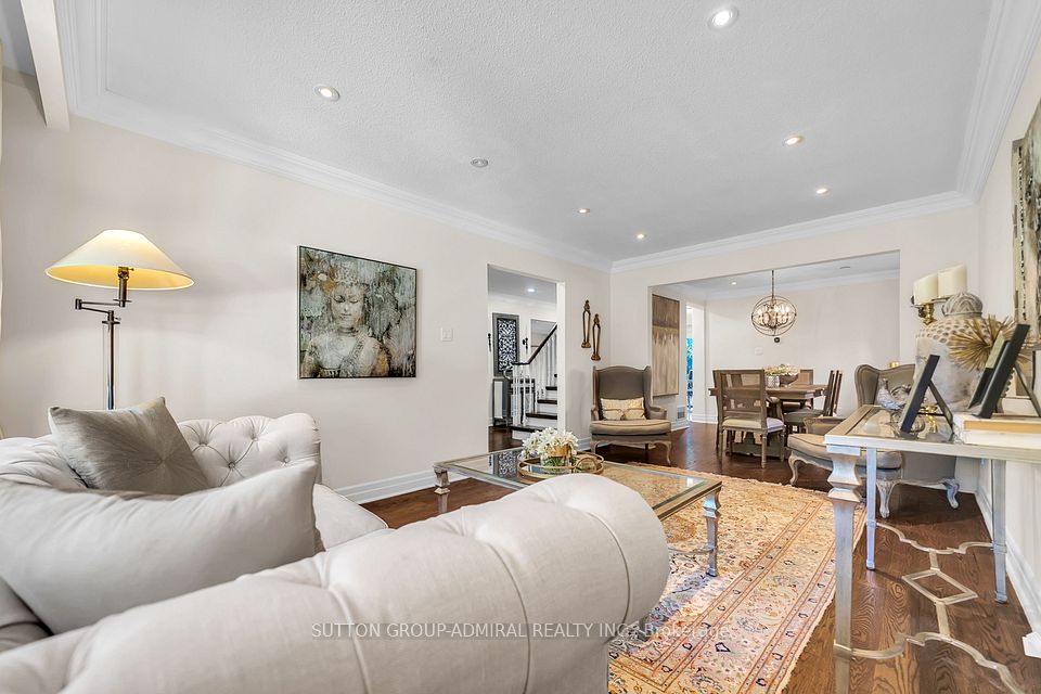 37 Gretman Crescent, Markham, ON L3T 5L9 12
