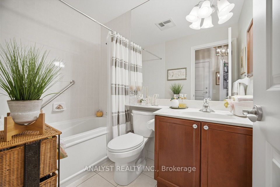 9519 Keele Street 221, Vaughan, ON L6A 4A2 25