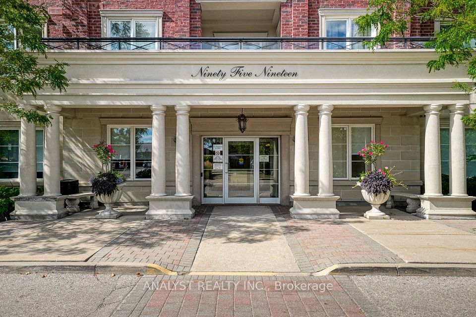 9519 Keele Street 221, Vaughan, ON L6A 4A2 3