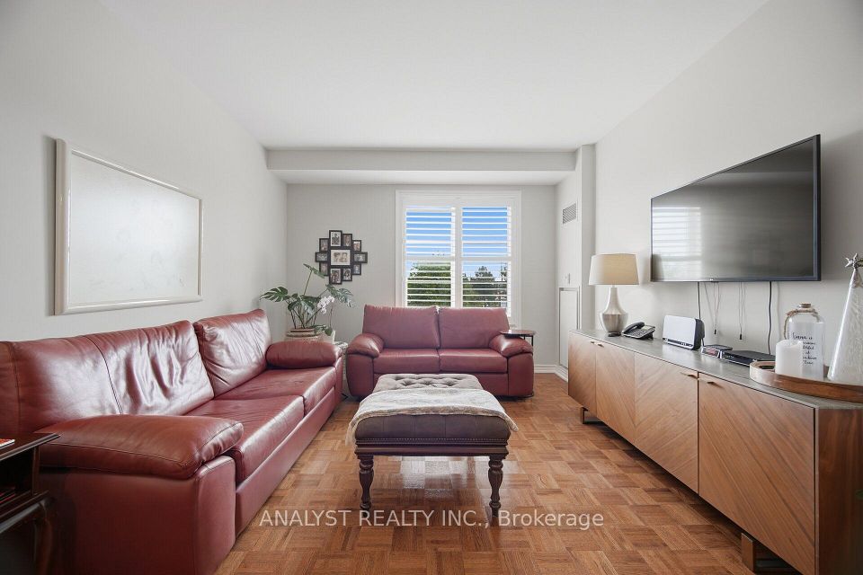 9519 Keele Street 221, Vaughan, ON L6A 4A2 16