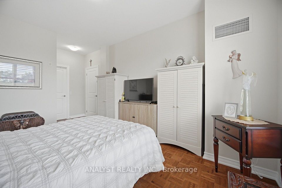 9519 Keele Street 221, Vaughan, ON L6A 4A2 20