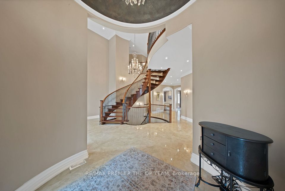62 Autumn Grove Court, Vaughan, ON L0J 1C0 18