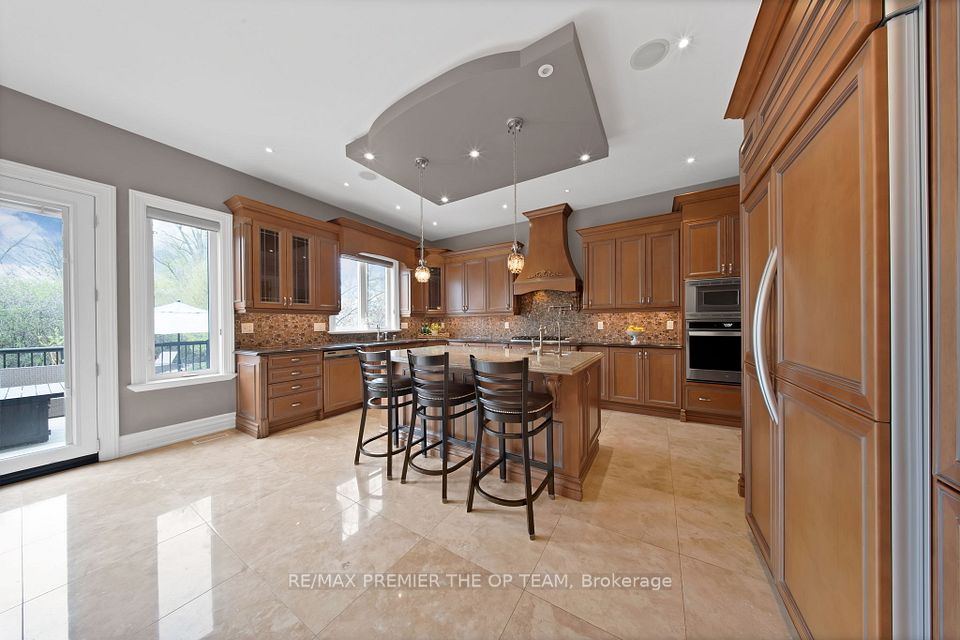 62 Autumn Grove Court, Vaughan, ON L0J 1C0 25