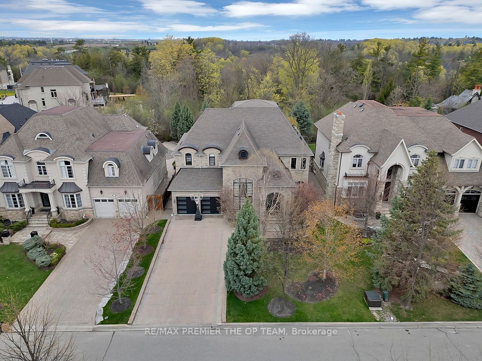 62 Autumn Grove Court, Vaughan, ON L0J 1C0 2