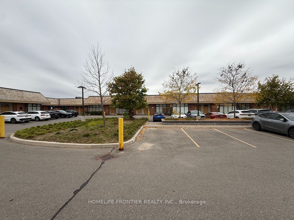 35 West Pearce Street 28, Richmond Hill, ON L4B 3A9 3