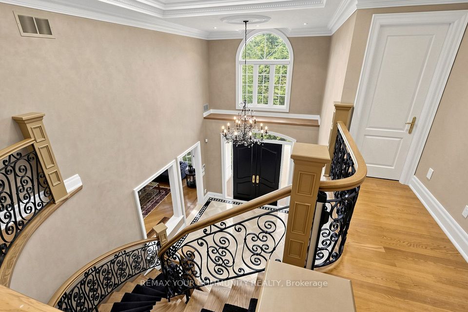 9 Bayview Forest Lane, Markham, ON L3T 7S4 20