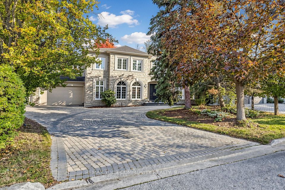 Detached at 9 Bayview Forest Lane, Markham, ON L3T 7S4