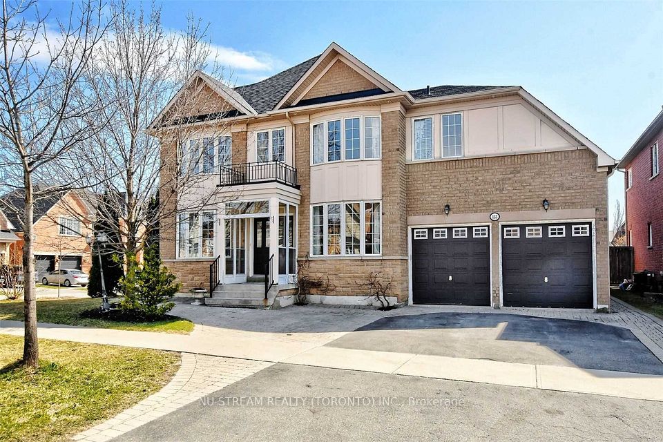 Detached at 133 Selwyn Road, Richmond Hill, ON L4E 5E5