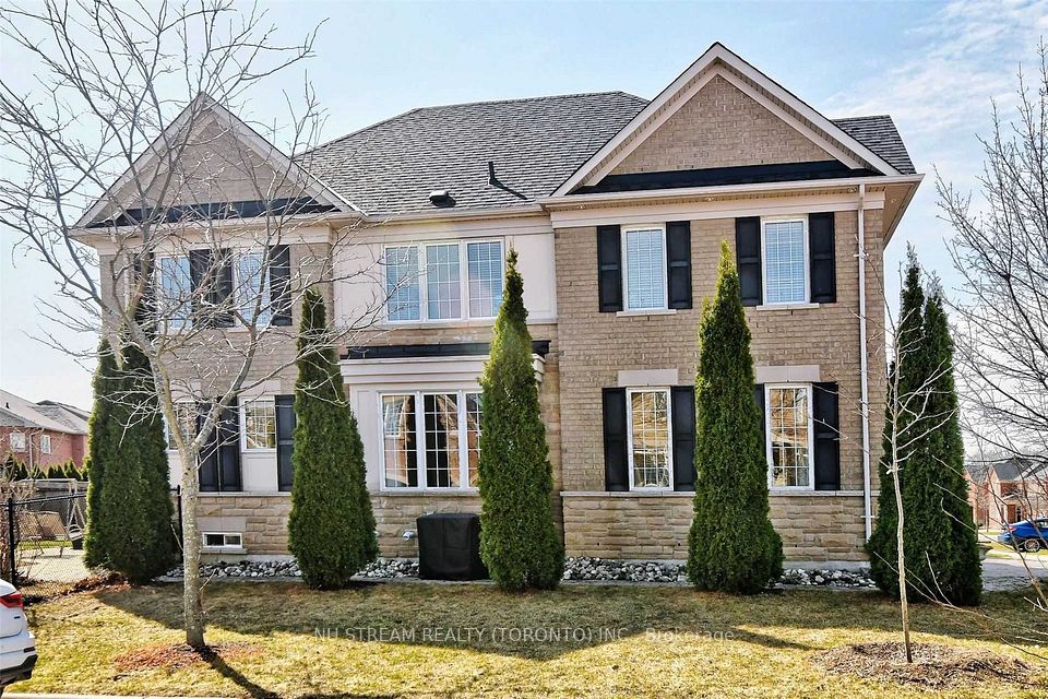 133 Selwyn Road, Richmond Hill, ON L4E 5E5 2