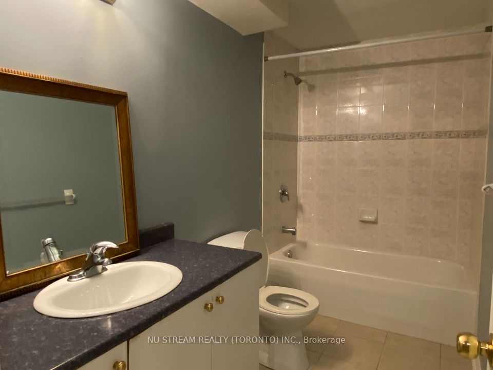 133 Selwyn Road, Richmond Hill, ON L4E 5E5 24