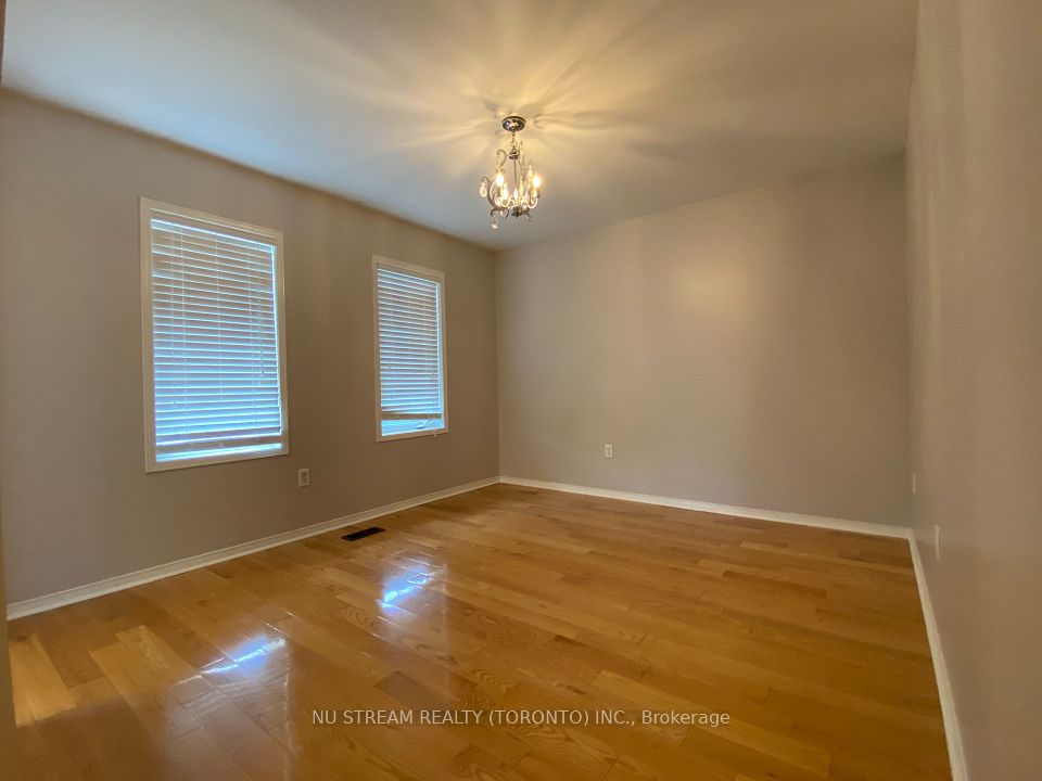 133 Selwyn Road, Richmond Hill, ON L4E 5E5 12