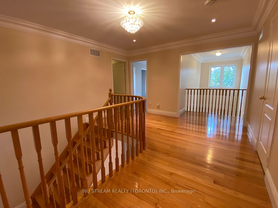 133 Selwyn Road, Richmond Hill, ON L4E 5E5 10