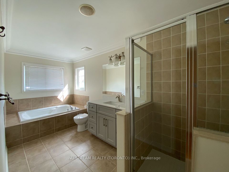 133 Selwyn Road, Richmond Hill, ON L4E 5E5 19