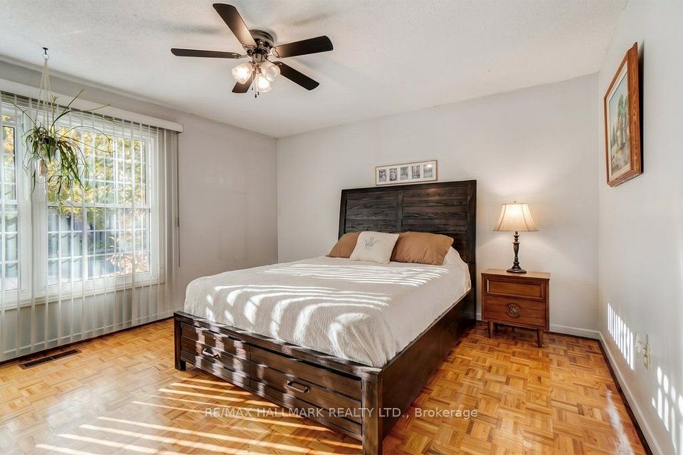 59 Mayvern Crescent, Richmond Hill, ON L4C 5J6 22