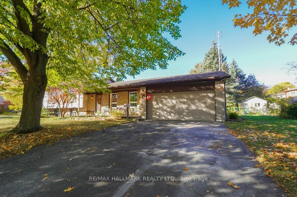 59 Mayvern Crescent, Richmond Hill, ON L4C 5J6 3