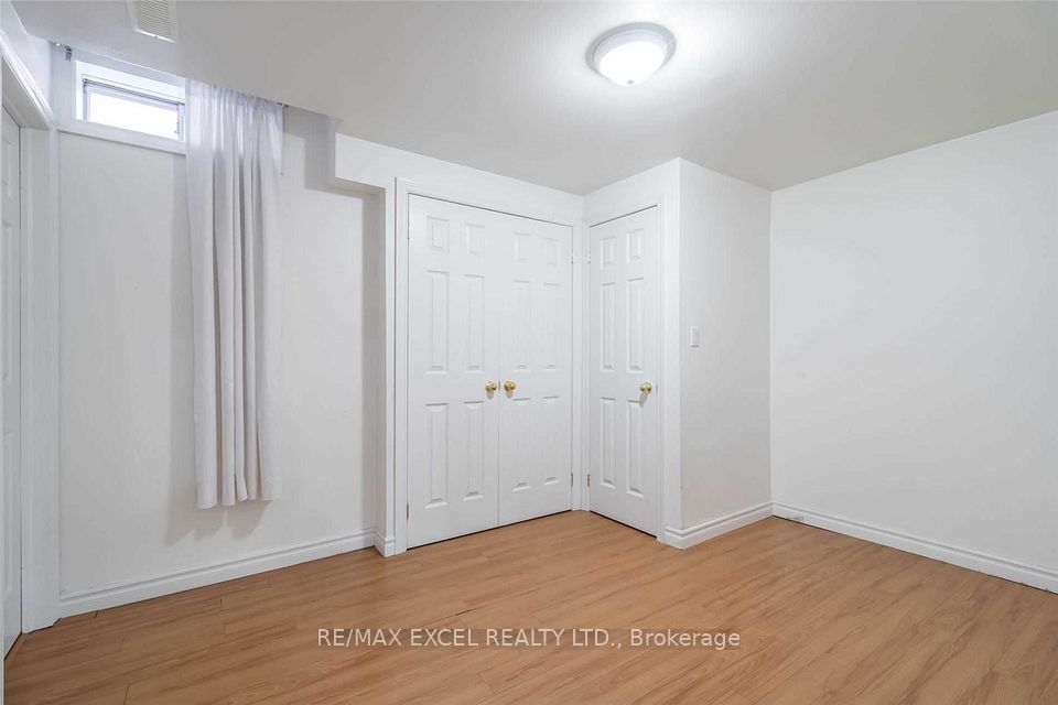 125 Mary Pearson Drive Bsmt, Markham, ON L3S 3E9 4