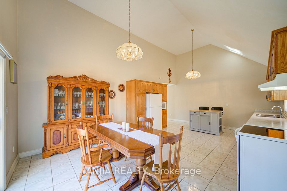 9725 Keele Street, Vaughan, ON L6A 3Y5 15