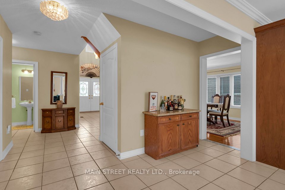 9 Emily Court, Richmond Hill, ON L4E 4E5 10