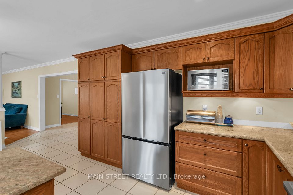 9 Emily Court, Richmond Hill, ON L4E 4E5 21