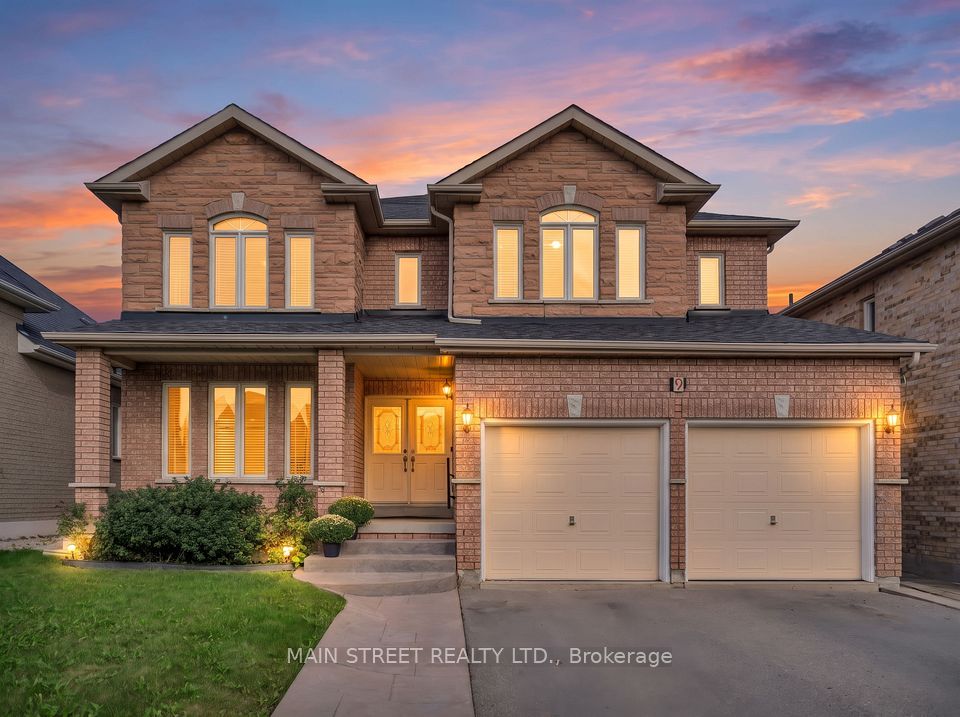 Detached at 9 Emily Court, Richmond Hill, ON L4E 4E5