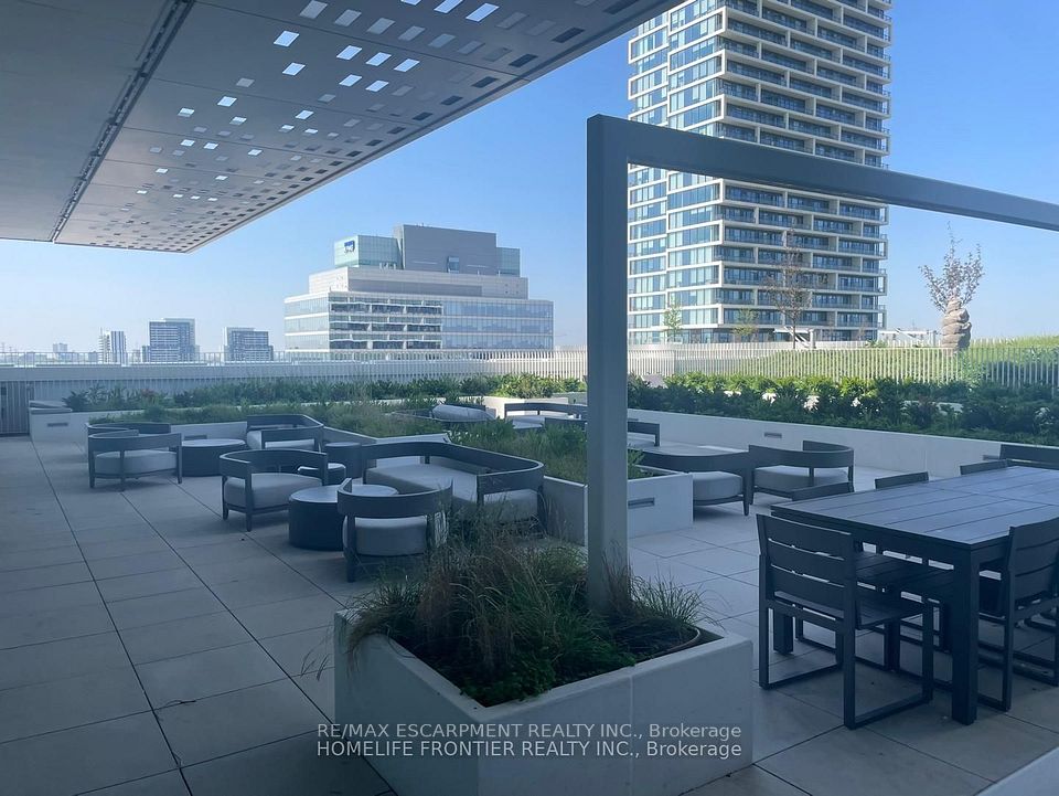 950 Portage Parkway 5807, Vaughan, ON L4K 0J7 21